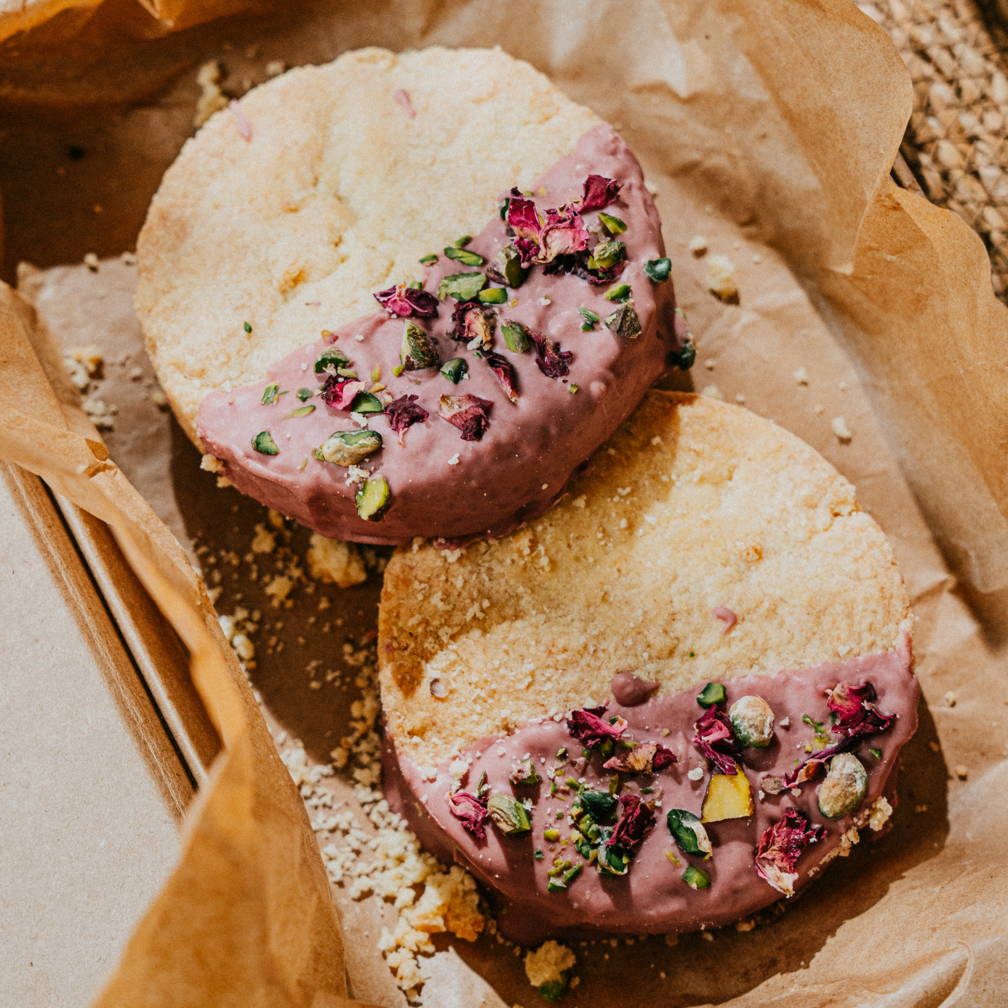 Persian Whisper: rose, cardamom & pistachio shortbread